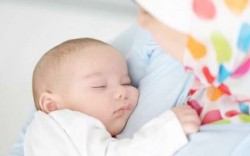 تغذیه با شیر مادر خطر ابتلا به بیماری ها را کاهش می دهد